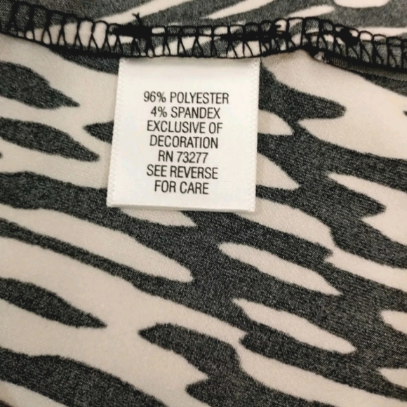 Dana Buchman Sleeveless Ruched Black White Top Size M - Picture 6 of 7